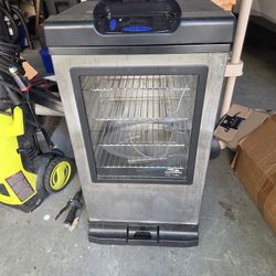 Masterbuilt Electric Smoker