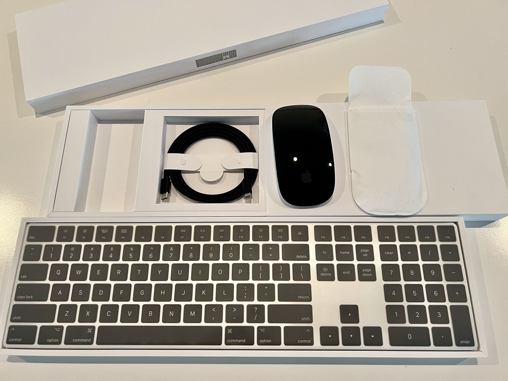 New Apple Keyboard & Magic Mouse