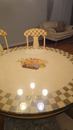Design Round Table + 5chair