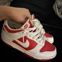 Red nike dunks