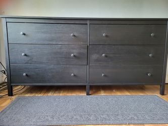 Black dresser with 6 drawers