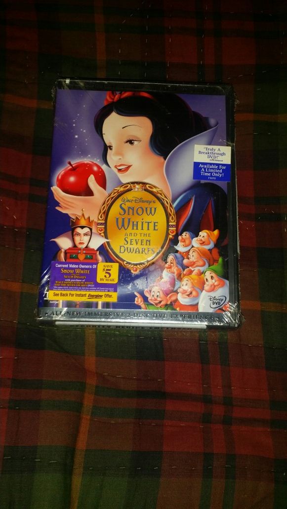 Snow white dvd/ sealed