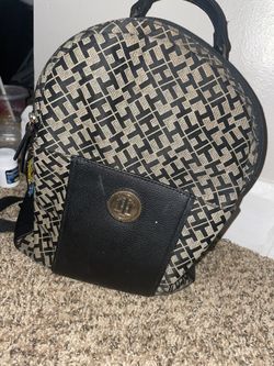 used tommy hillfiger small backpack 