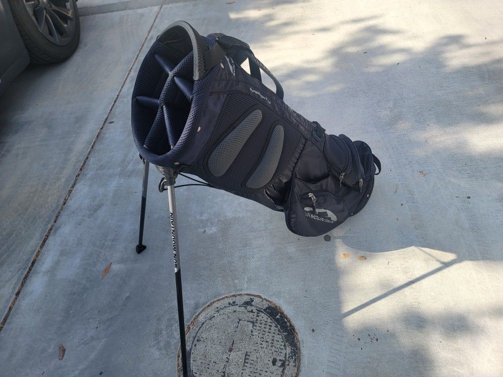Sun Mountain 3.5L Superlight 3.5 Golf Bag Like new