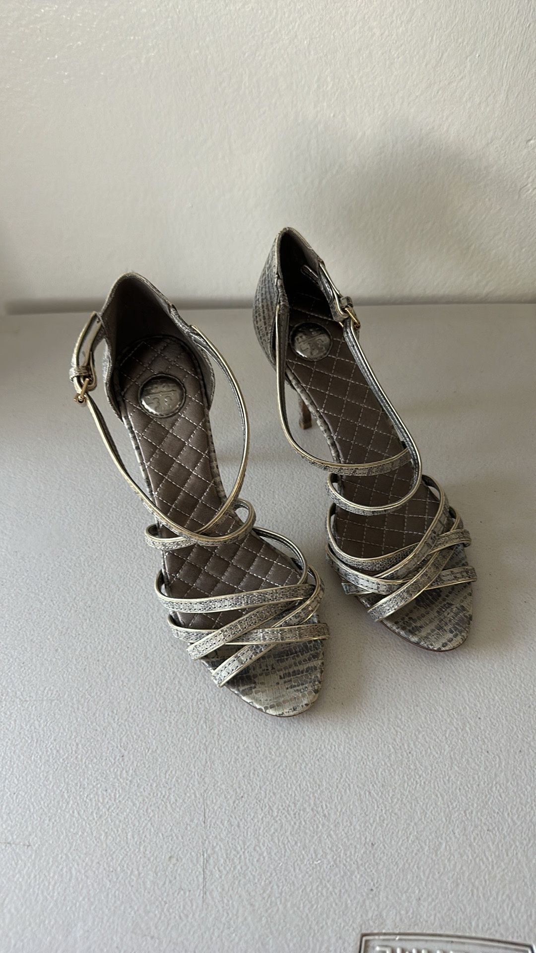 Tory burch Sandel Heels High Strappy, Grey, Gold Snake Print