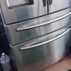 Side By Side Stainless Steel Fridge 