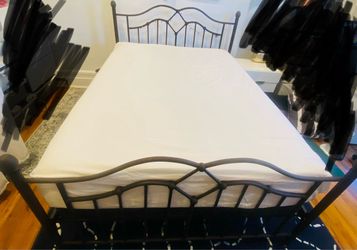 Full size metal Bed Frame