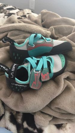 Rock climbing shoes