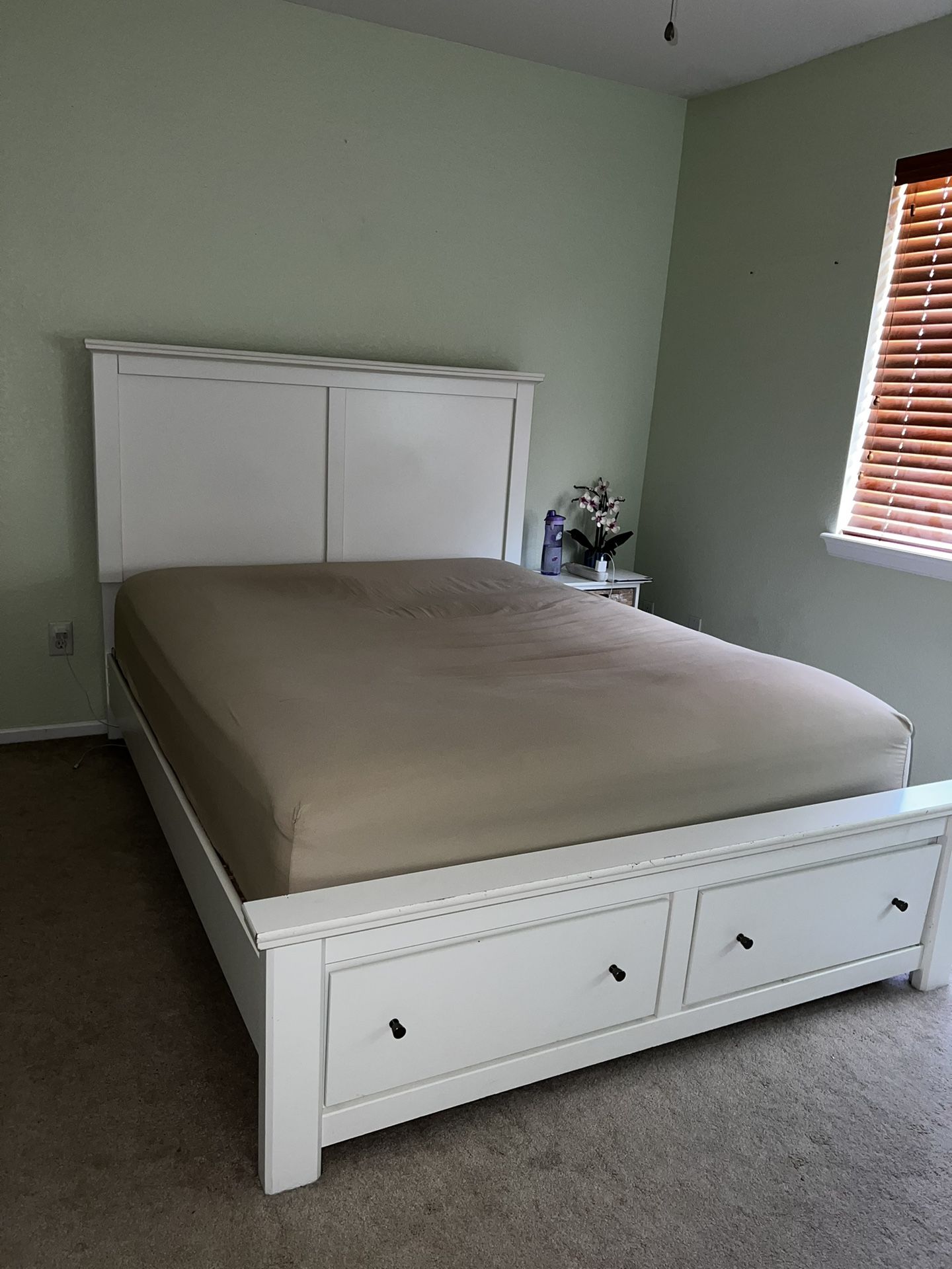 Queen Bed Frame With Drawers