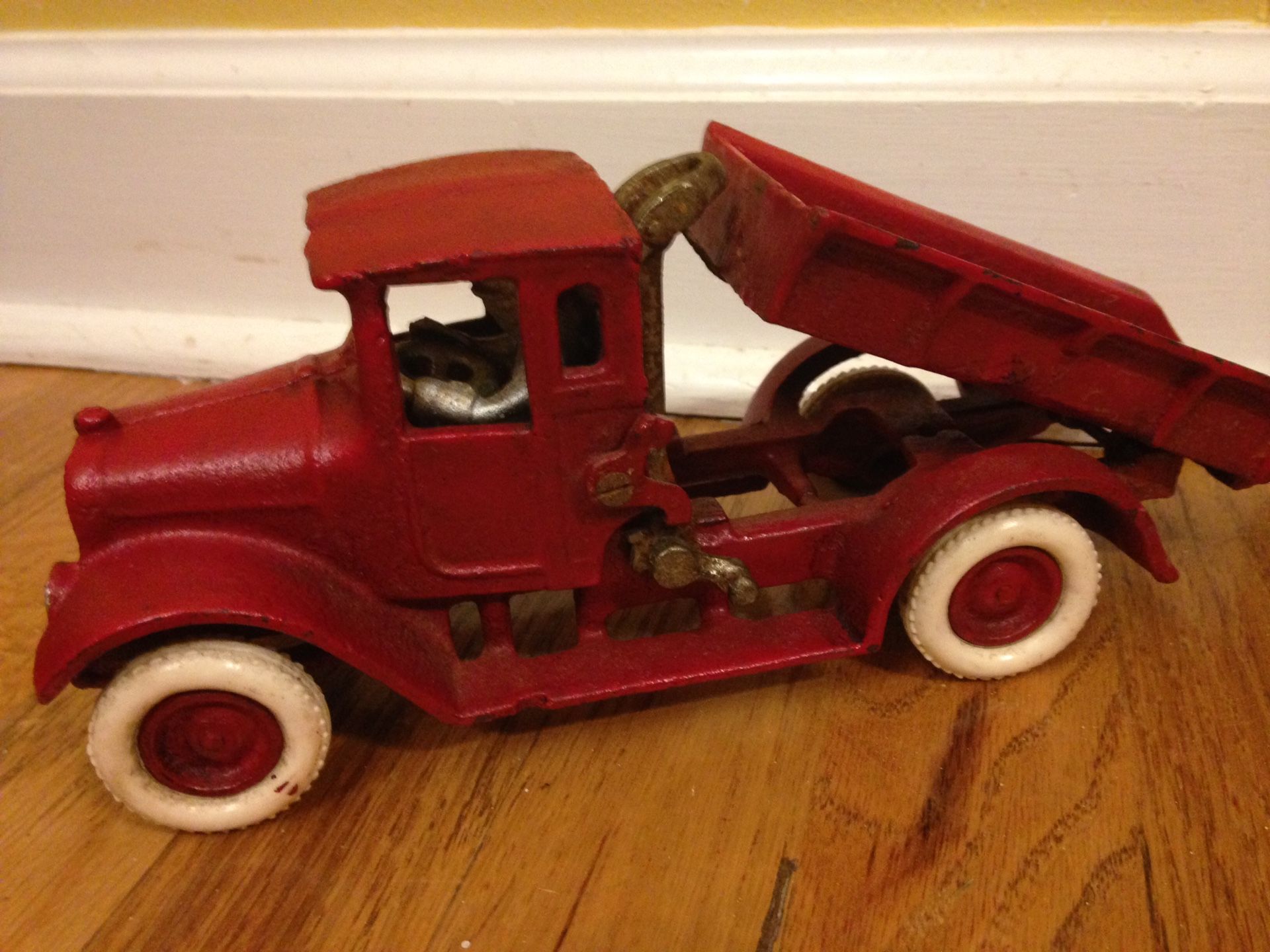 vintage arcade intl harvester red baby dump 1930