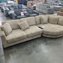 Sectional Set