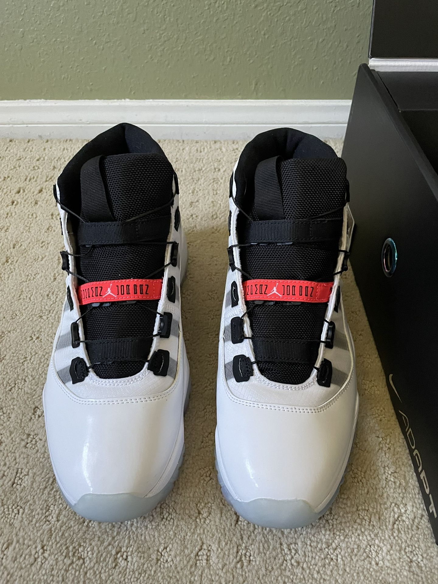 Jordan Adapt 11’s Size 9.5