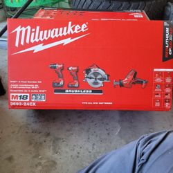 Milwaukee Kit Brand New  4 Tools Combo Kit 