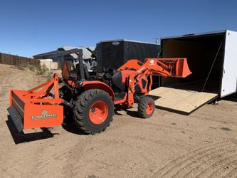 Kubota Tractor LX2610 with rear PTO