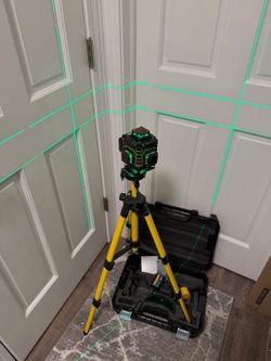 4x360 self leveling laser level with tripod