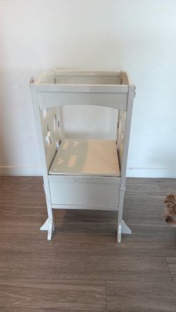 White Wooden Kids Learning Tower