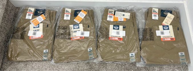 4 Pair of Khaki Dockers Men's All Seasons Tech Jeans