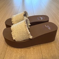Hollister Platform Sandals