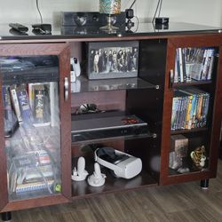 TV Stand / Entertainment Center