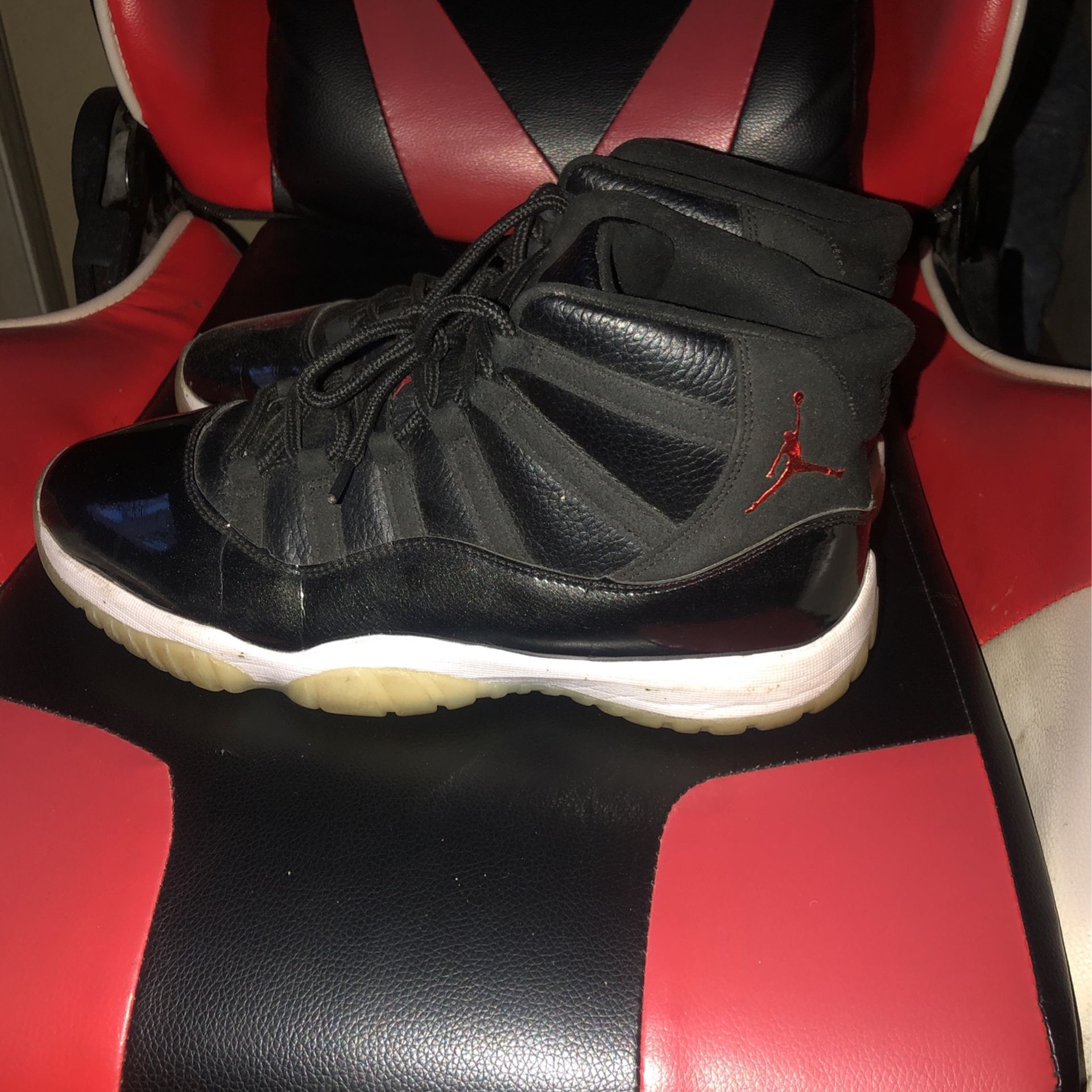 Jordan 11s
