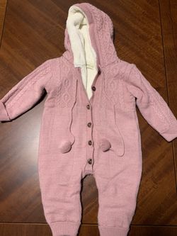 Gently Used Baby Girl Oran Suit For Cold Weather 9-12 Months Old