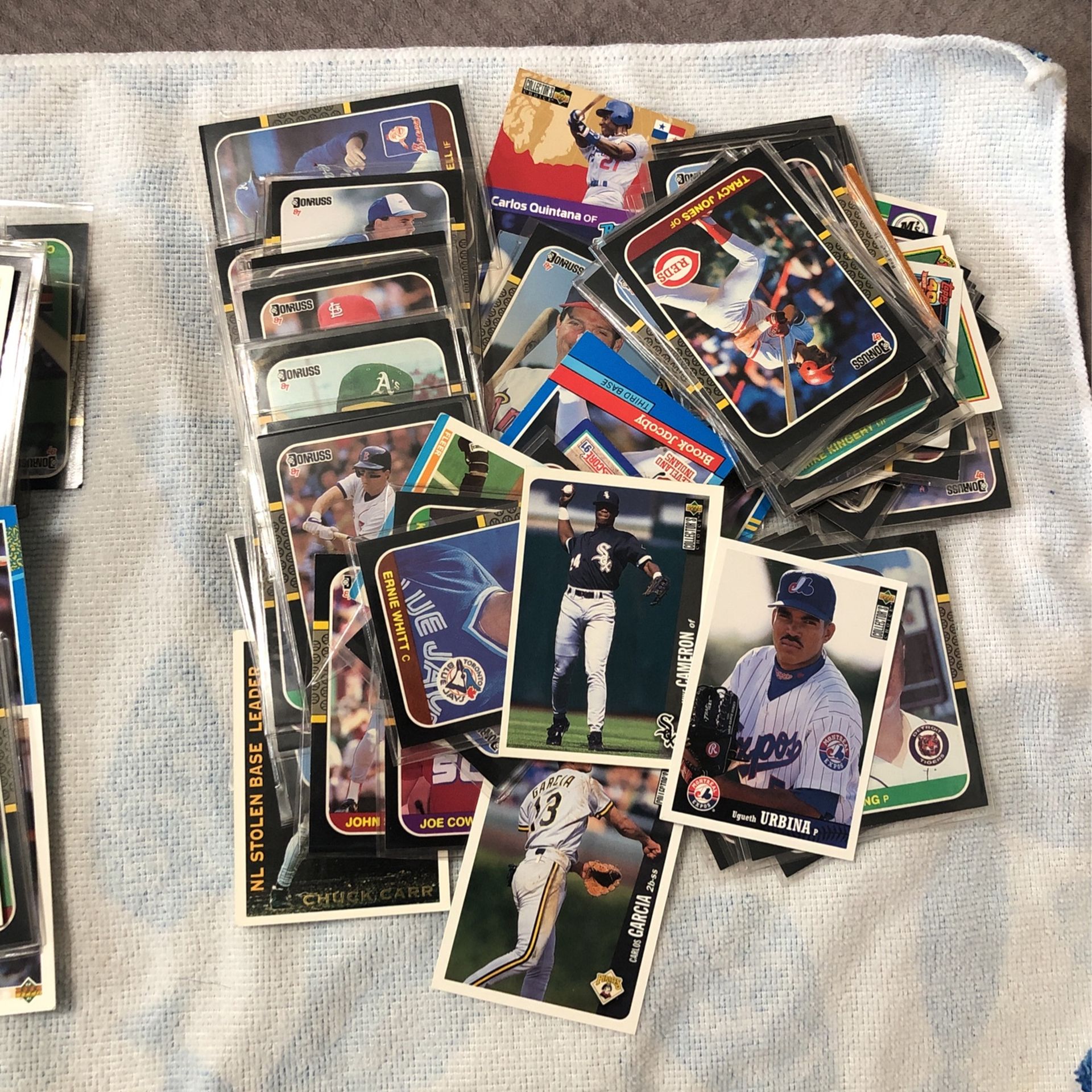 225 Baseball Cards