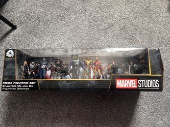 Marvel Studios Mega Figurine Set