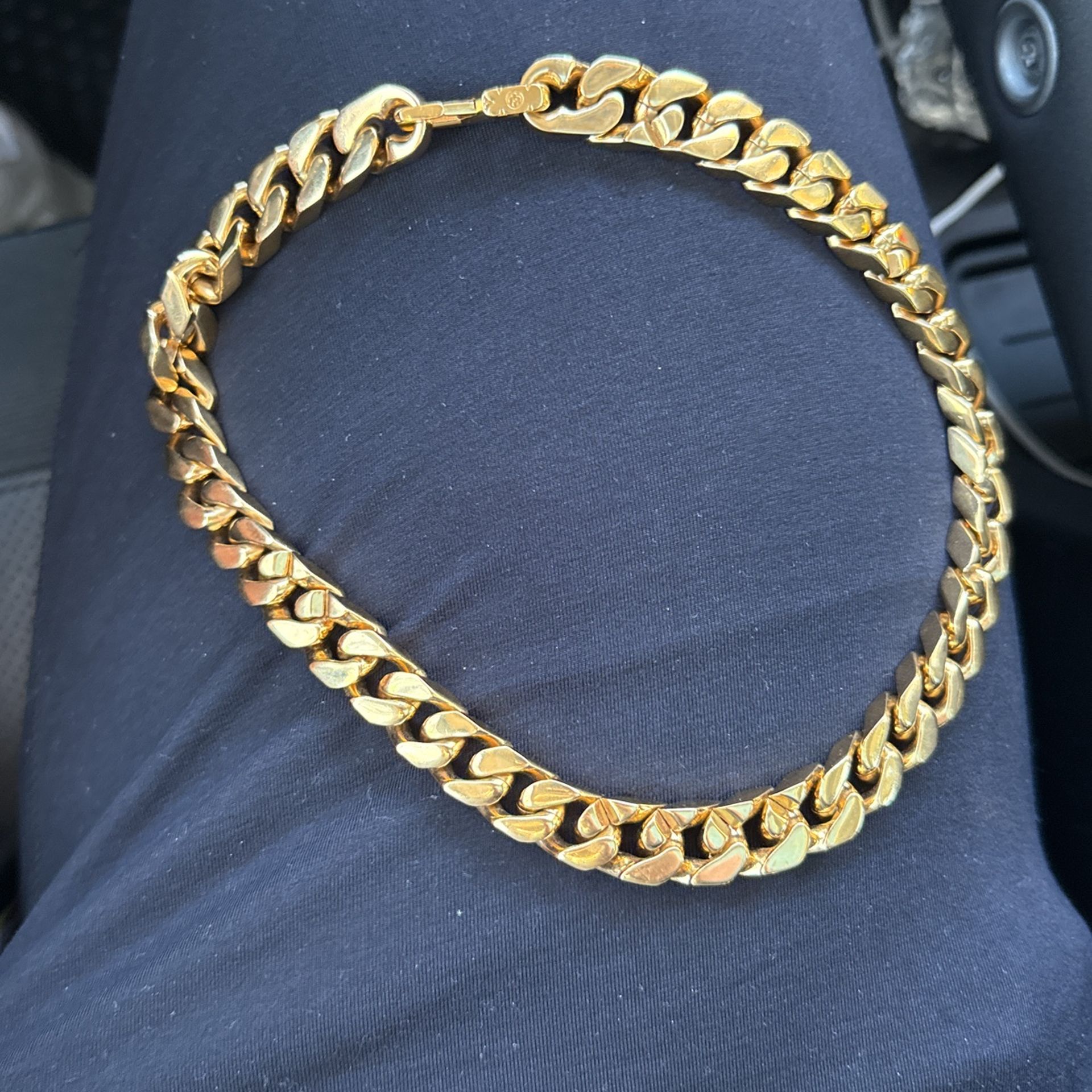Louis Vuitton Gold Chain (authentic) (No Box)