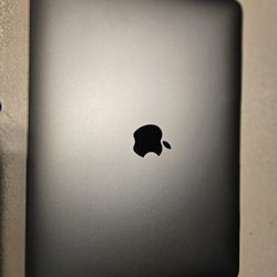 Macbook Pro 13.5 inch Screen With Case