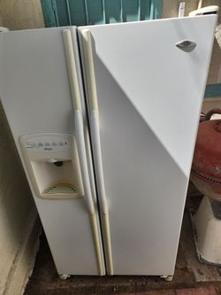 The Maytag PSD262LHEW is a side-by-side refrigerator