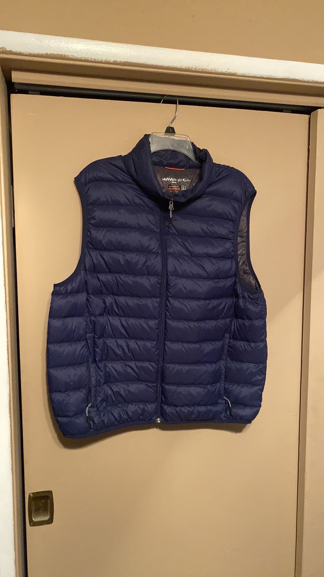 Hawke & Co Blue puffer vest - Large