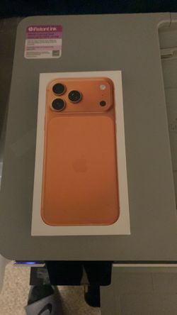 Unopened and unlocked iPhone 17 pro max 2TB
