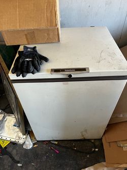 Montgomery Ward Chest Freezer