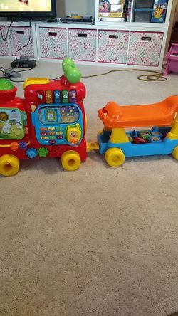 V Tech play train
