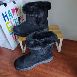 women's Boots Size 7
