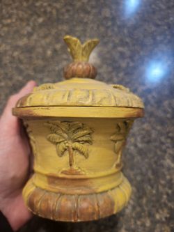 Palm tree tan ceramic(?) Small bowl/jar/urn with lid