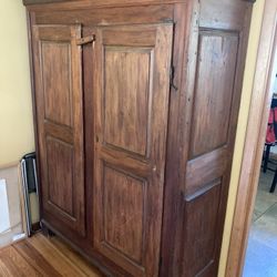 Armoire 18th C 