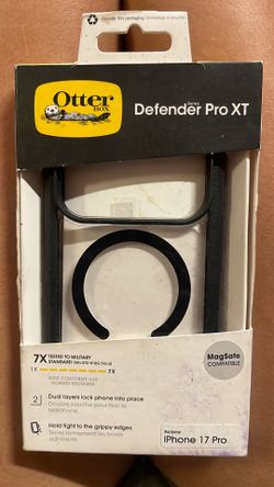 Otter box phone case iPhone 17 pro
