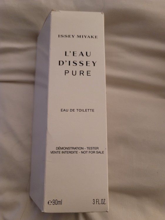 Issey Miyake Perfume  (Fragrance Smell Is Pure)