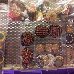 Vintage Buttons & Covers