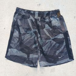 Nike Brushstroke Camo Athletic Shorts Size M