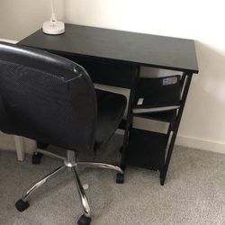 Desk And Chair Duo 