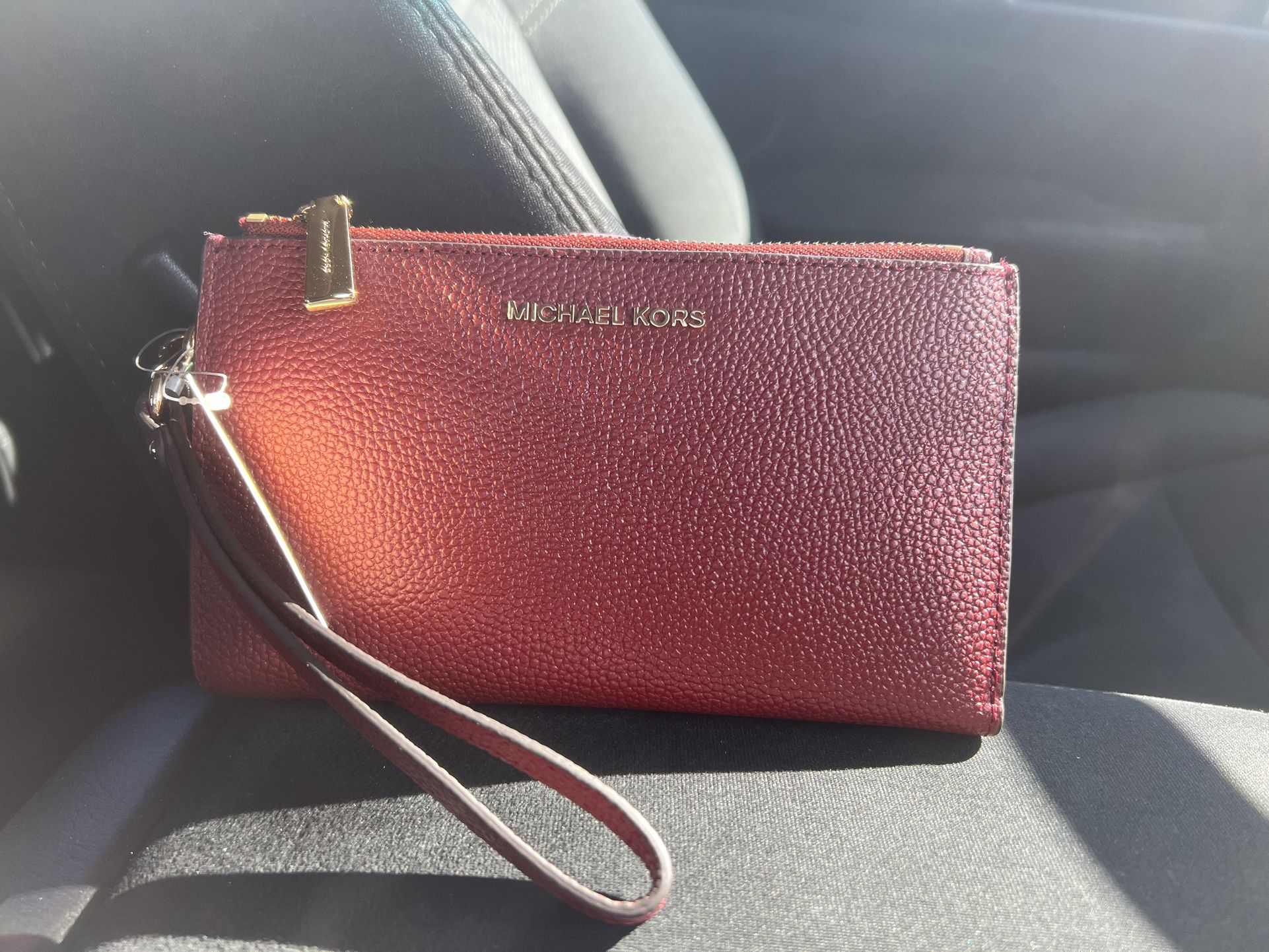 Michael Kors phone wallet/wristlet