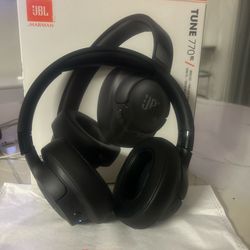 JBL Tune 760NC 