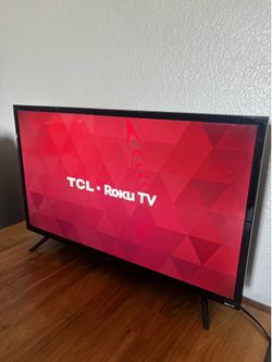 TCL ROKU TV 30”