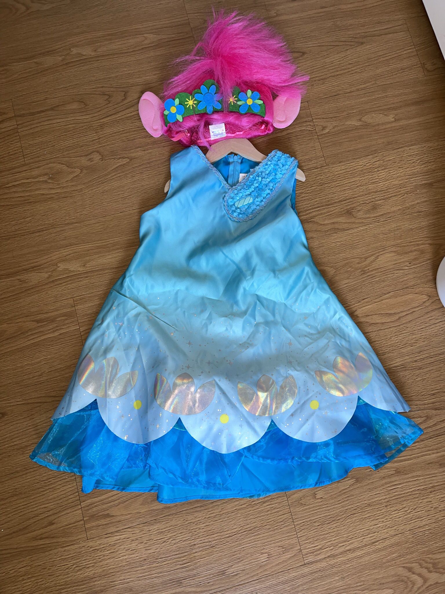 Trolls Child Queen Poppy Costume Size 6-8