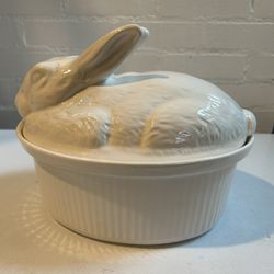 Vintage Ceramic Bunny Casserole Dish