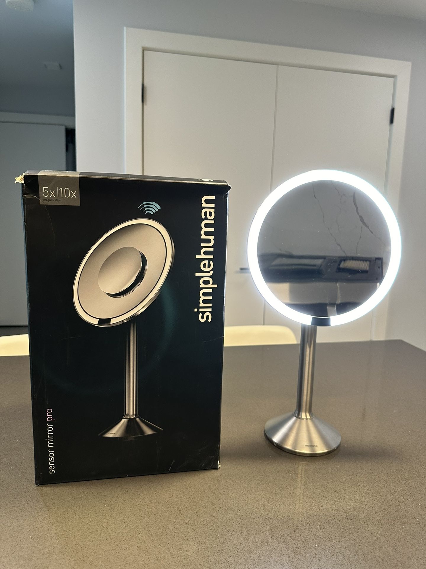 Simplehuman Sensor Mirror Pro