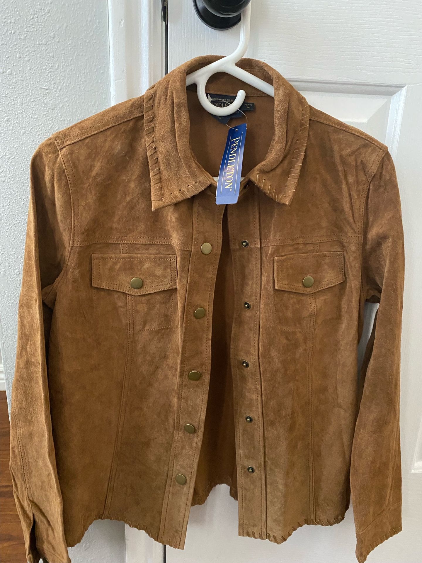 Leather Pendleton Brand new jacket. Size medium.