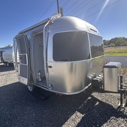 2023 Airstream Bambi 16RB